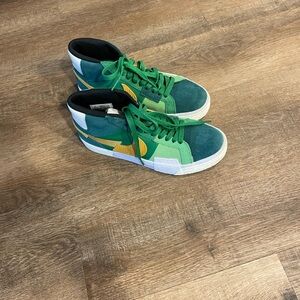 Nike SB Zoom Air Sneakers - Teal and Yellow